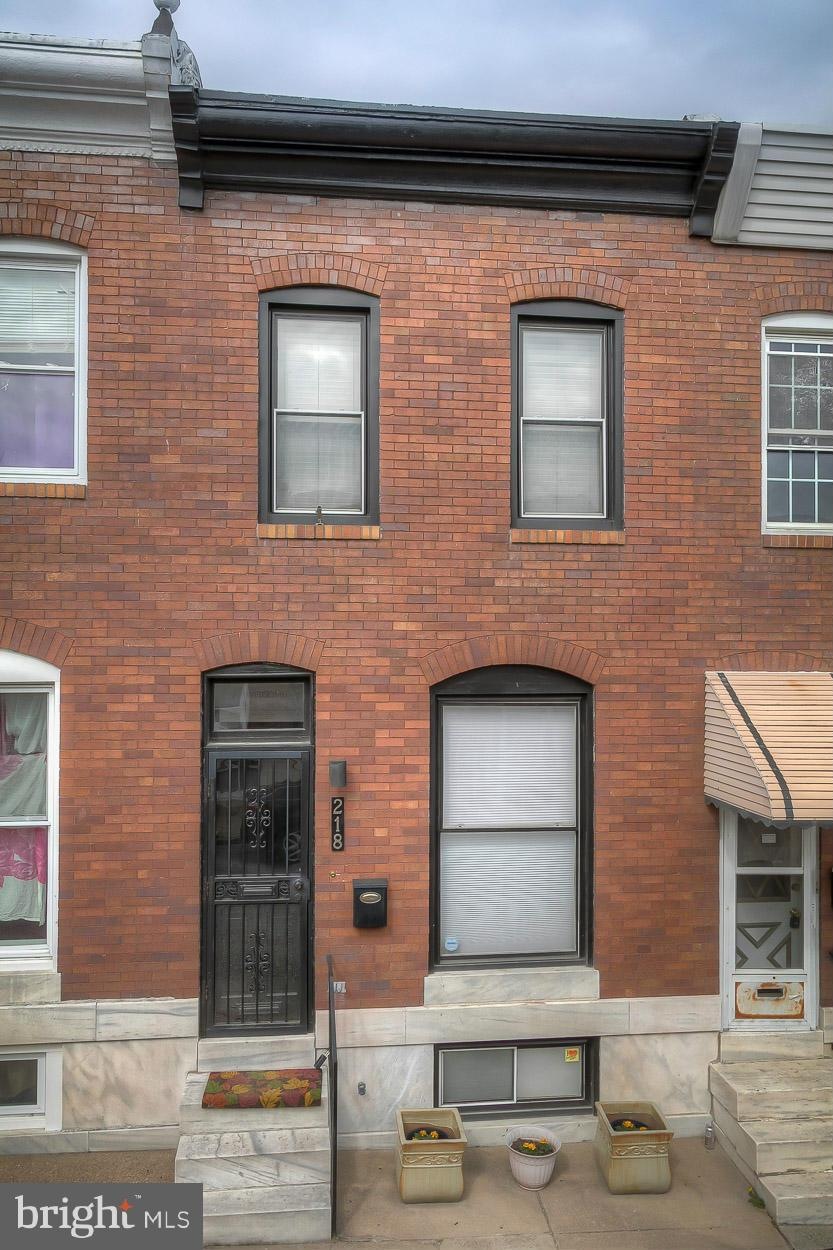 218 S Robinson St, Baltimore, MD 21224 - photo 1