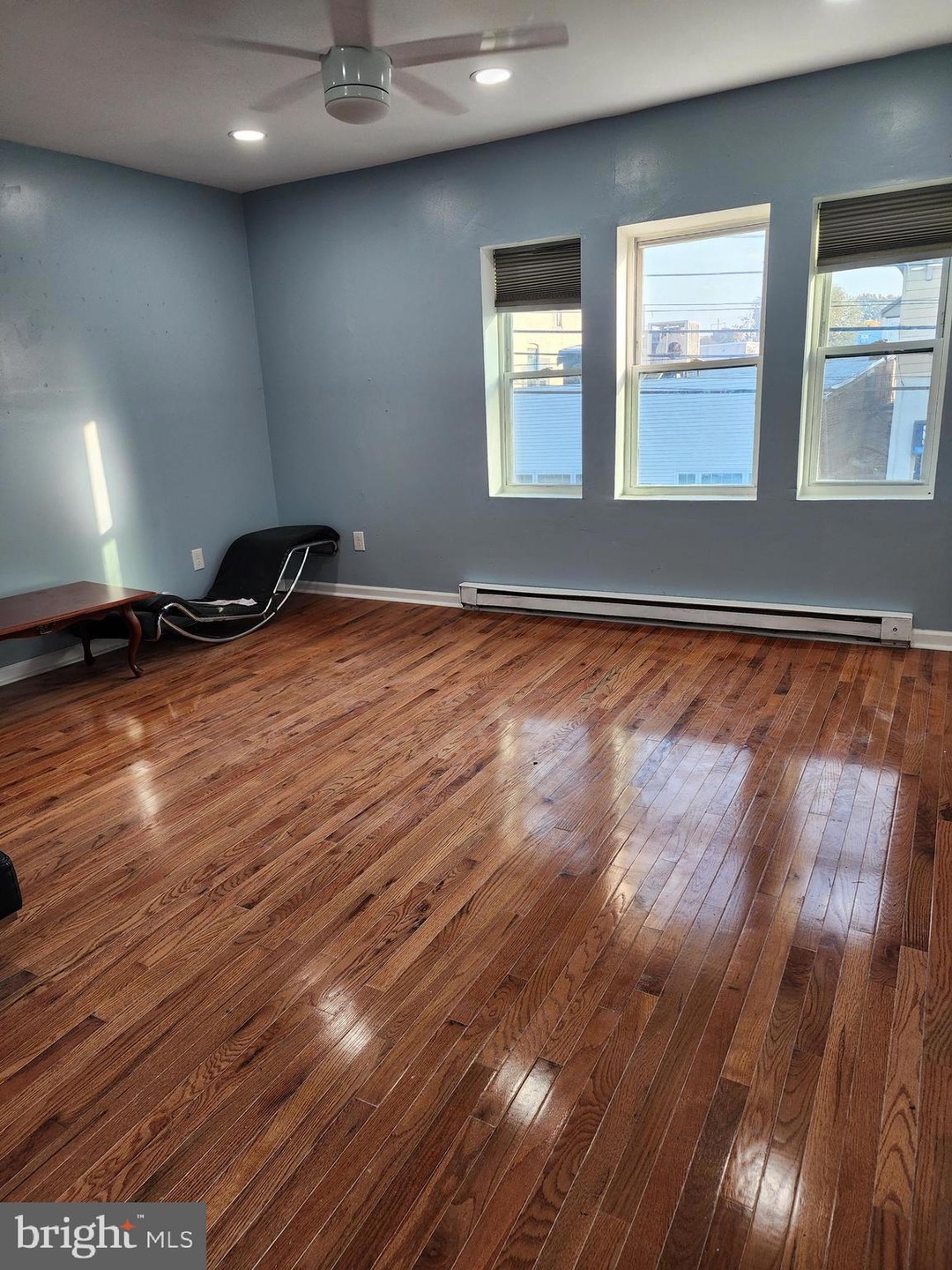 1040 Lincoln Ave unit 2, Prospect Park, PA 19076 - photo 1