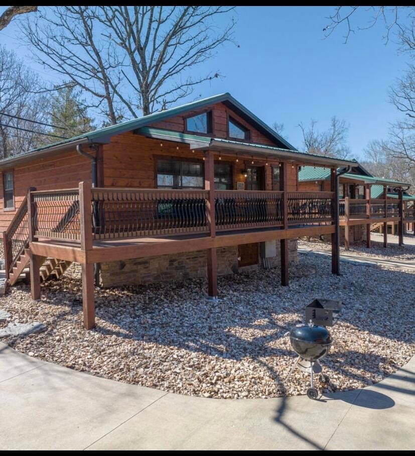 26 Cave Ln unit Cabin 18, Branson, MO 65616 - photo 1