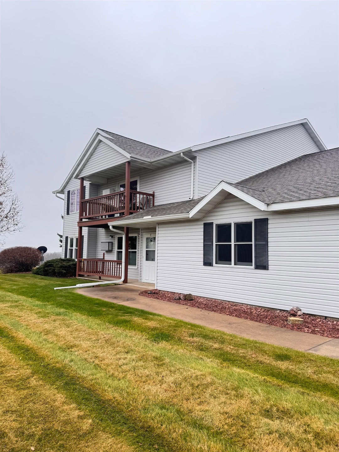 210 Country Side Ct unit C, Waupaca, WI 54981 - photo 1