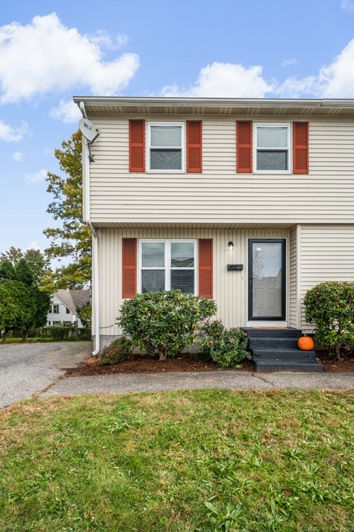 30A Mount Ave, Worcester, MA 01606 - photo 1