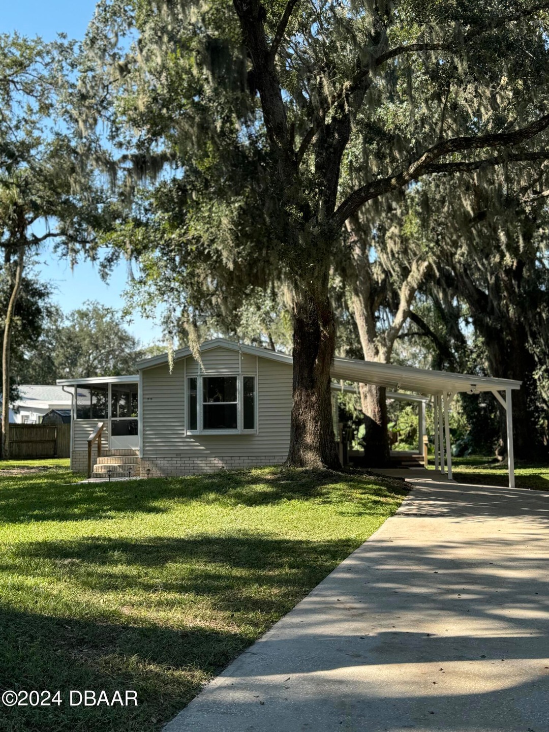 P front of house 3 long