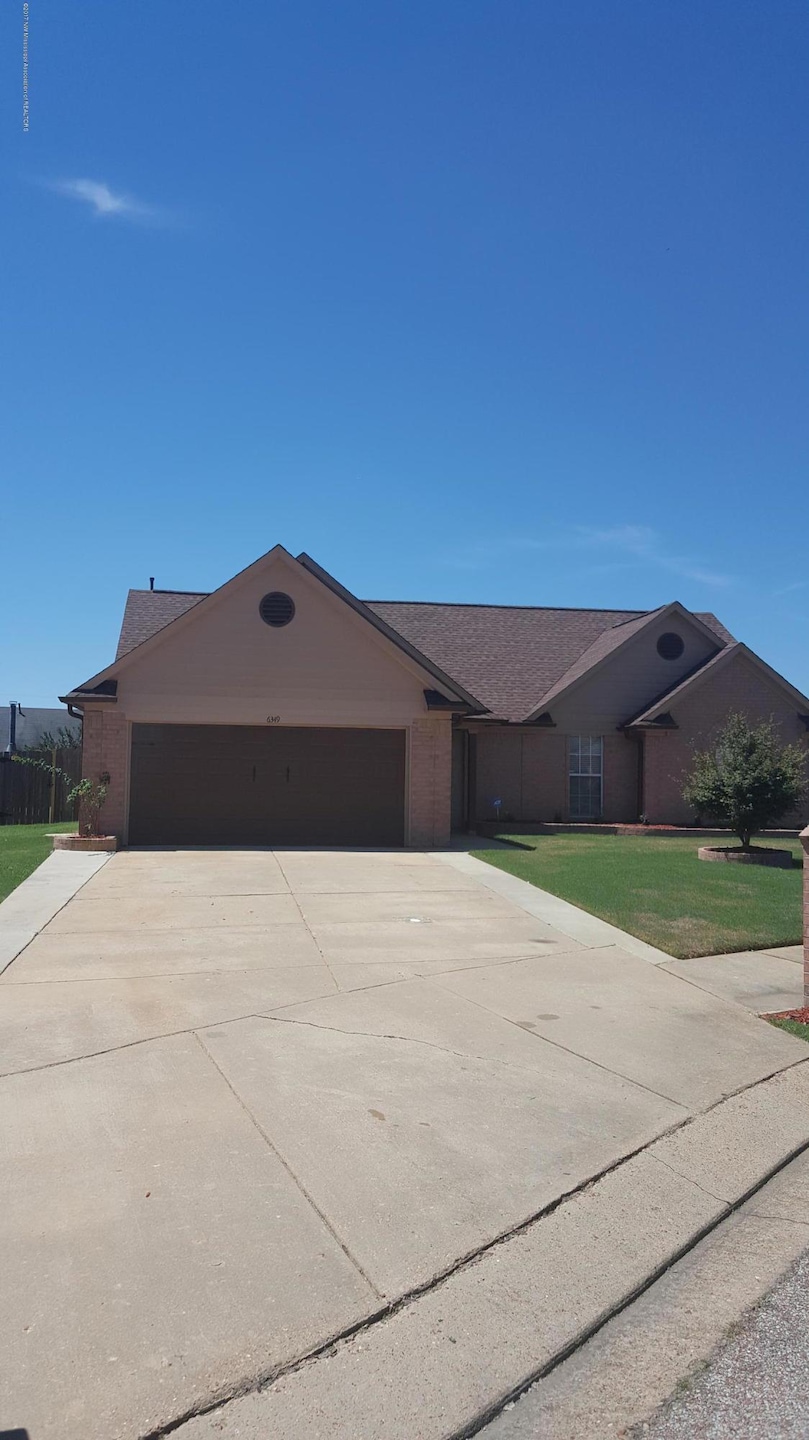 oak circle front