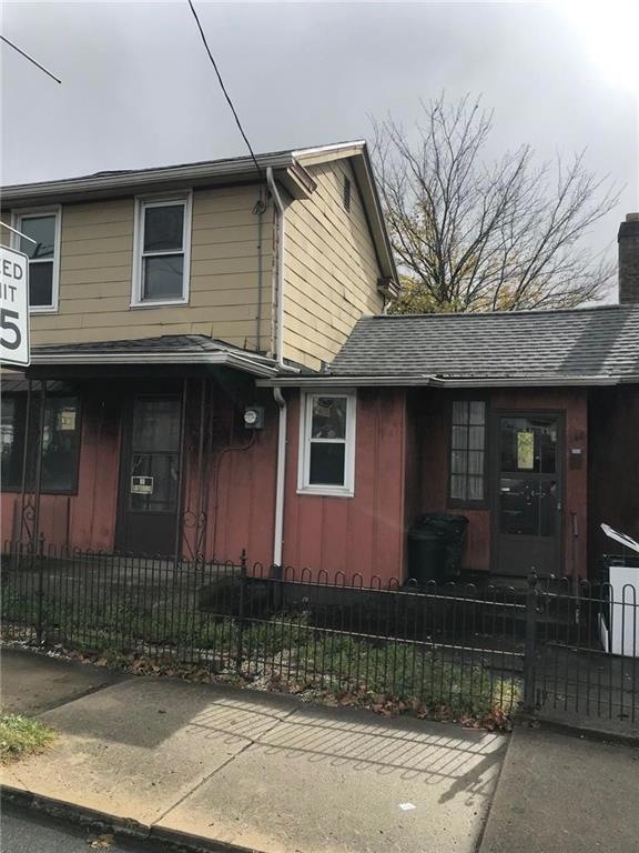 140 W Patterson St, Lansford, PA 18232 - photo 1
