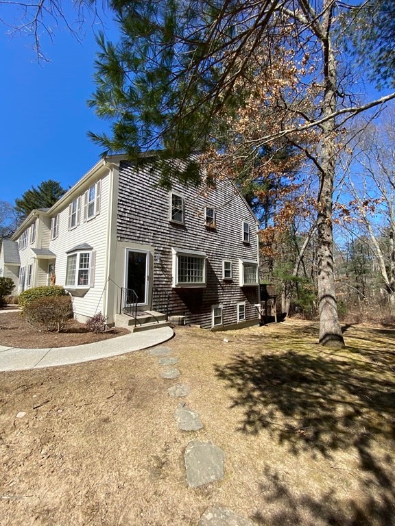 1 Old Meetinghouse Green, Norton, MA 02766 - photo 1