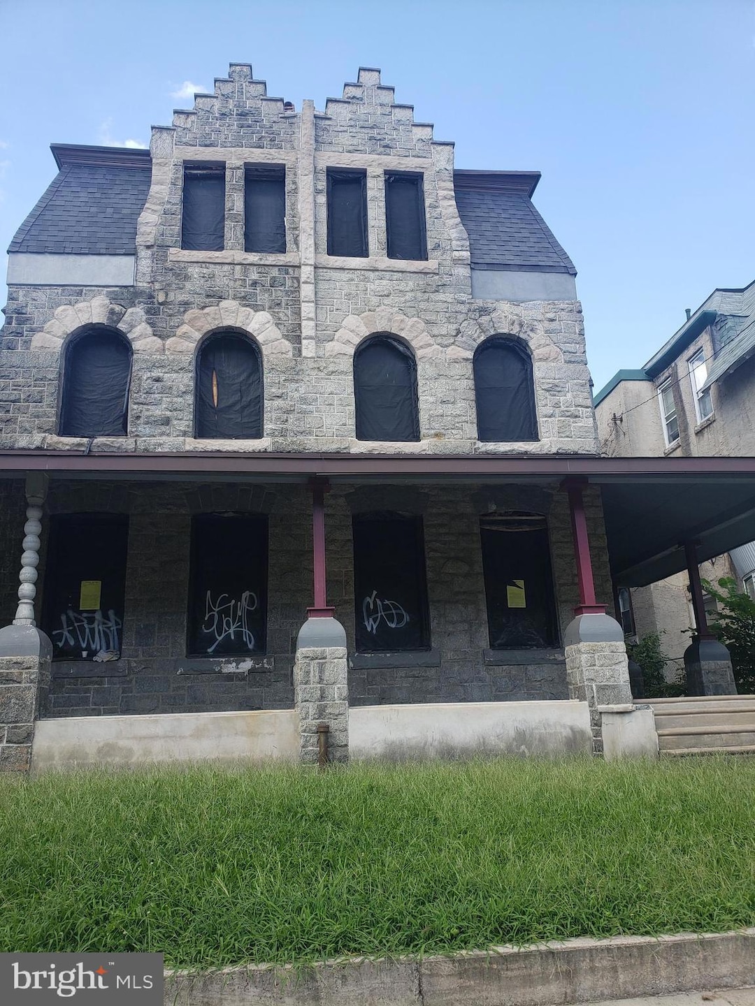 Under Contract $199,999