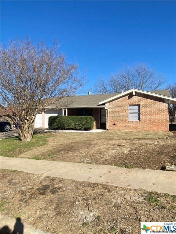 705 Karen St, Copperas Cove, TX 76522 - photo 1