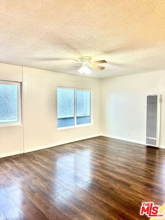 4115 W Century Blvd unit 10, Inglewood, CA 90304 - photo 1