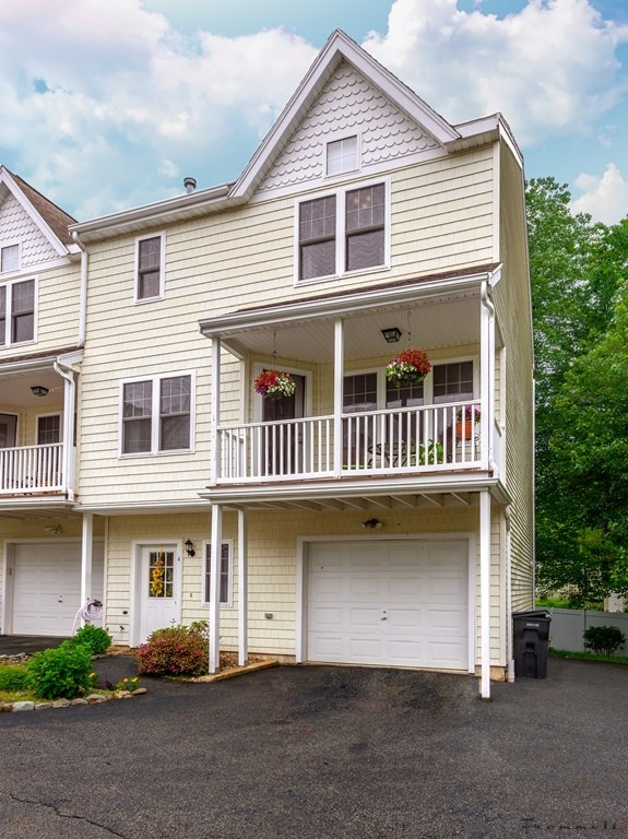 854 Broadway unit 4, Haverhill, MA 01832 - photo 1