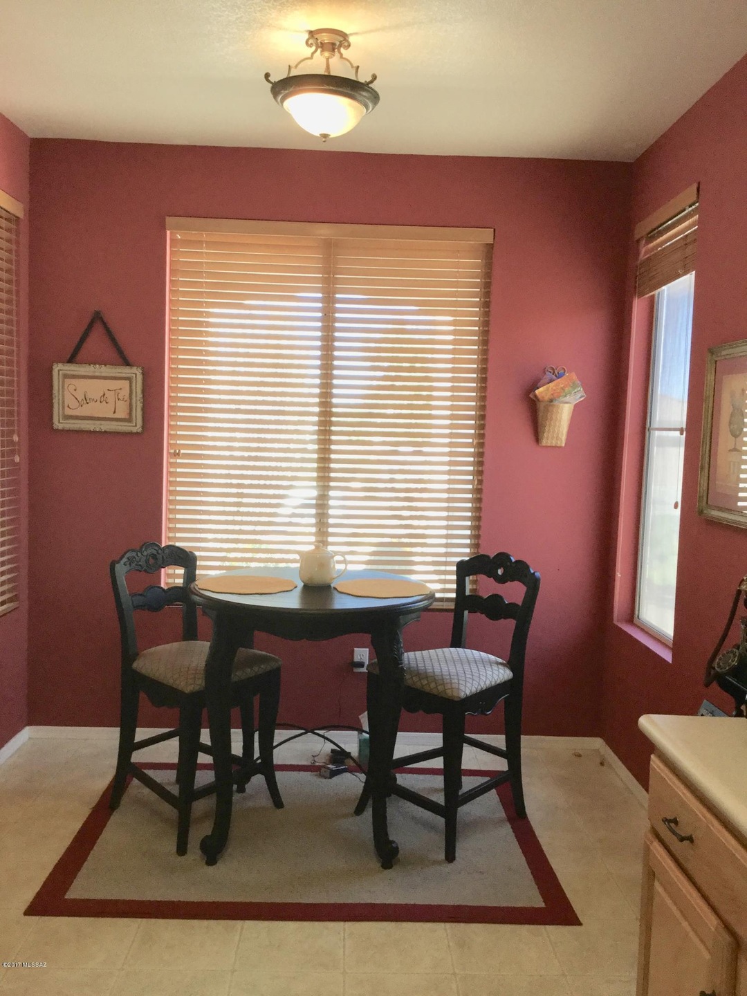 Breakfast eating area