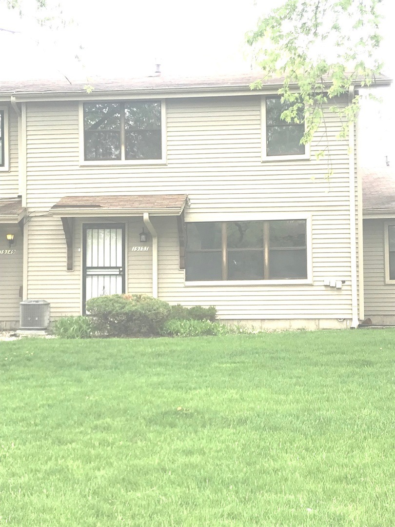 19151 Pine Dr unit 108, Country Club Hills, IL 60478 - photo 1