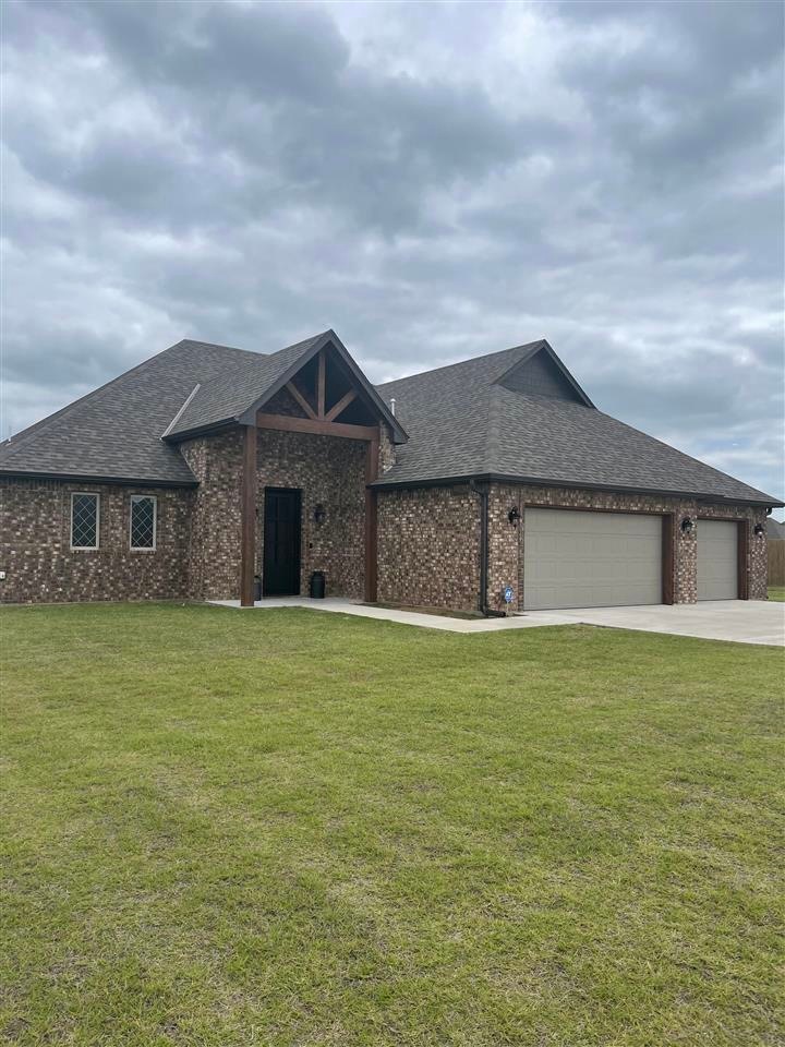 12234 Honey Badger Ln, Elgin, OK 73538 - photo 1