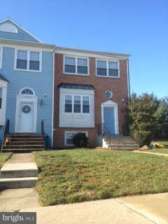 210 Daimler Dr unit 37, Capitol Heights, MD 20743 - photo 1