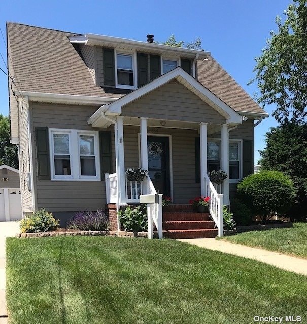 834 Ardmore Place, Bellmore, NY 11710 - photo 1