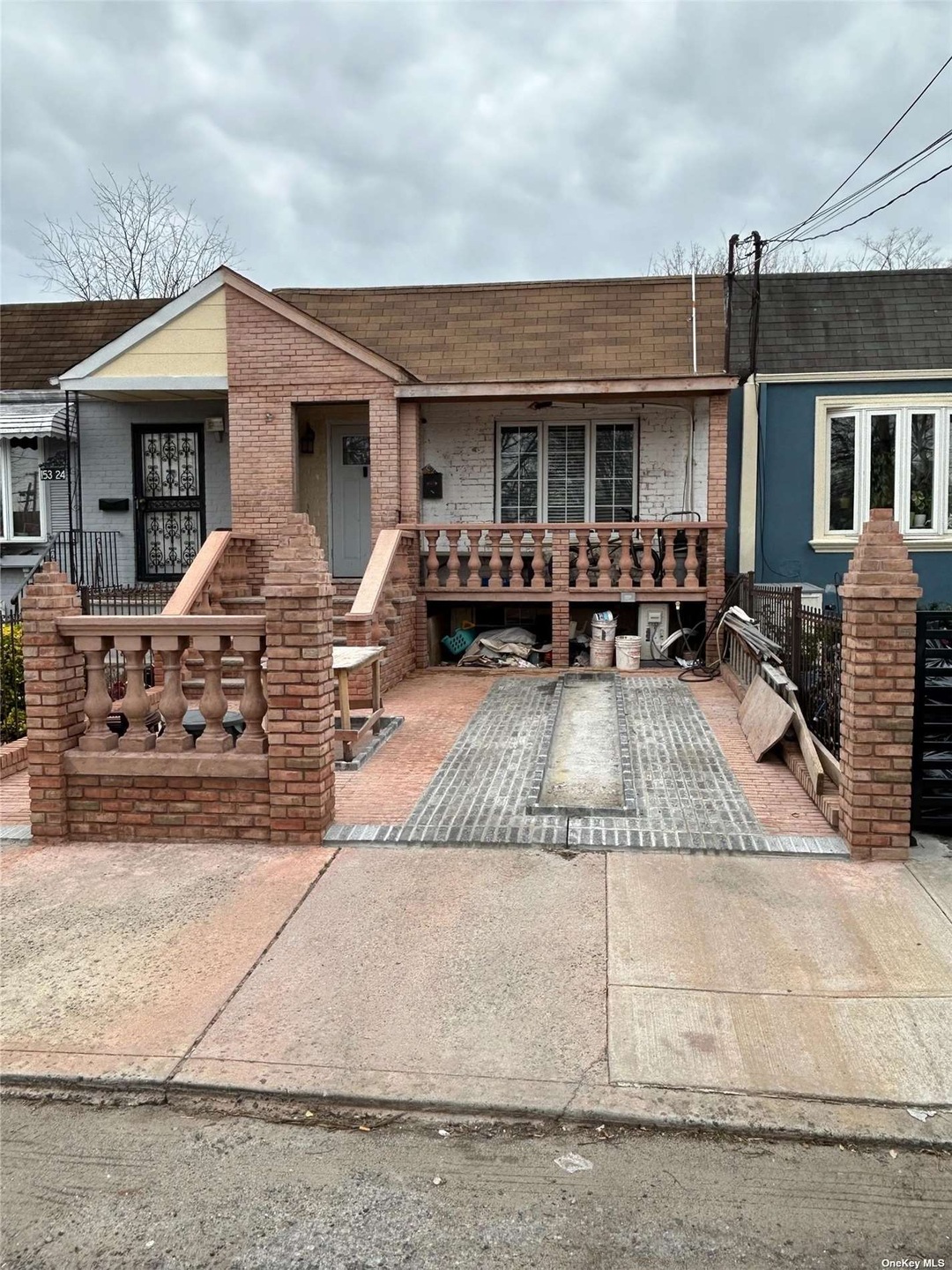 153-22 111th Rd, Jamaica, NY 11433 - photo 1