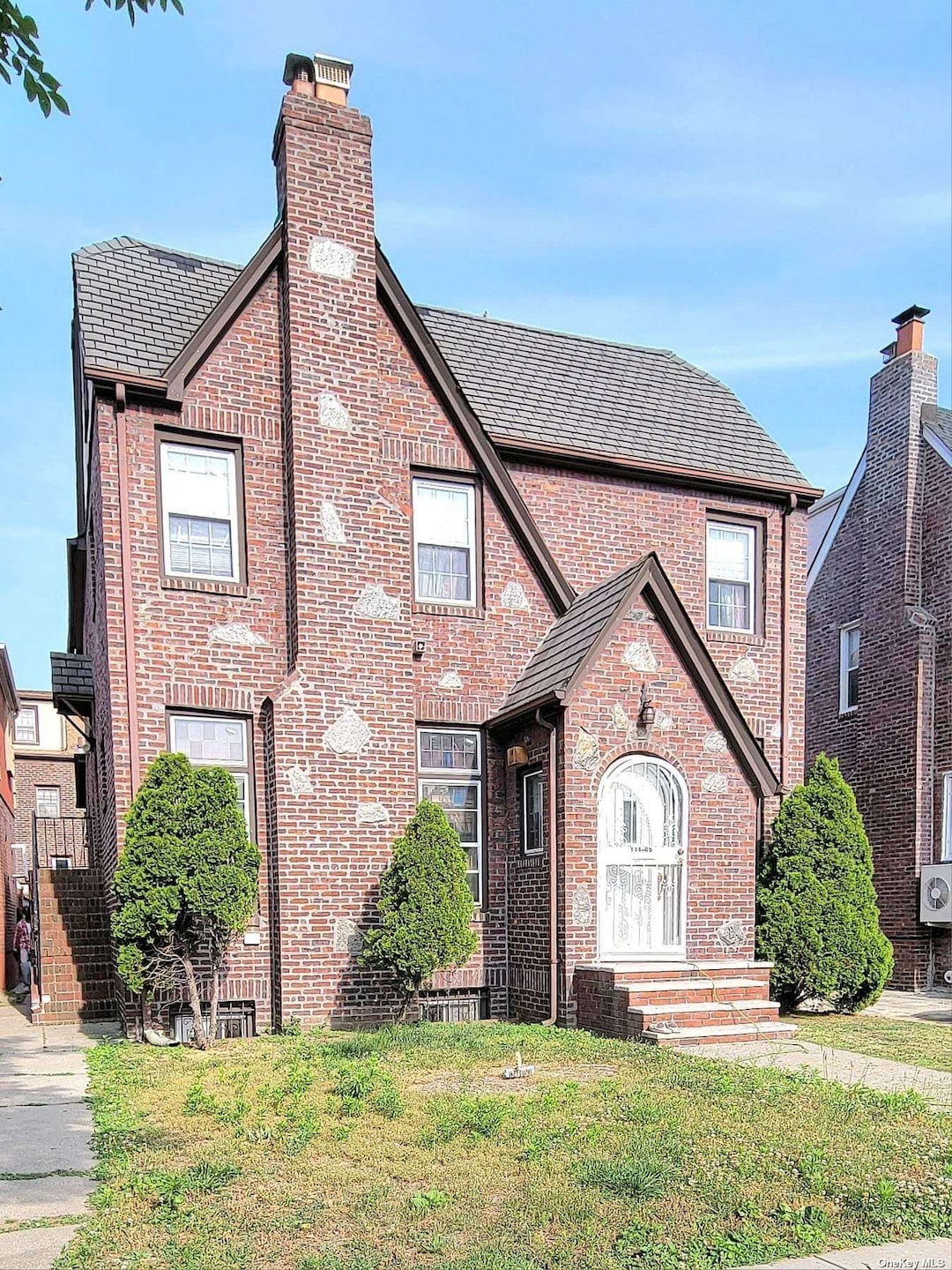 Sold $810,000 • Co-Listing Agent