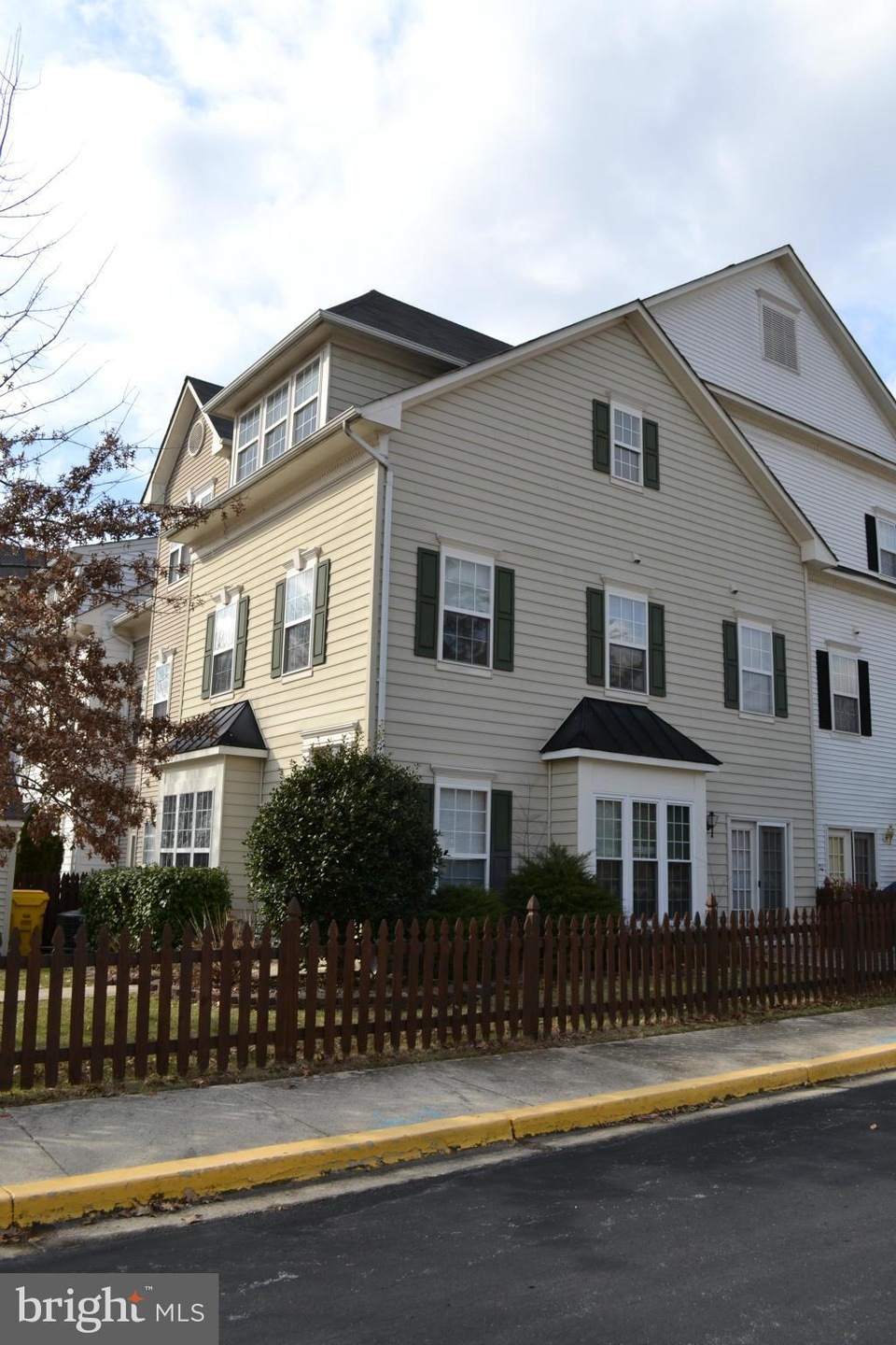 813 Oyster Ct, Odenton, MD 21113 - photo 1