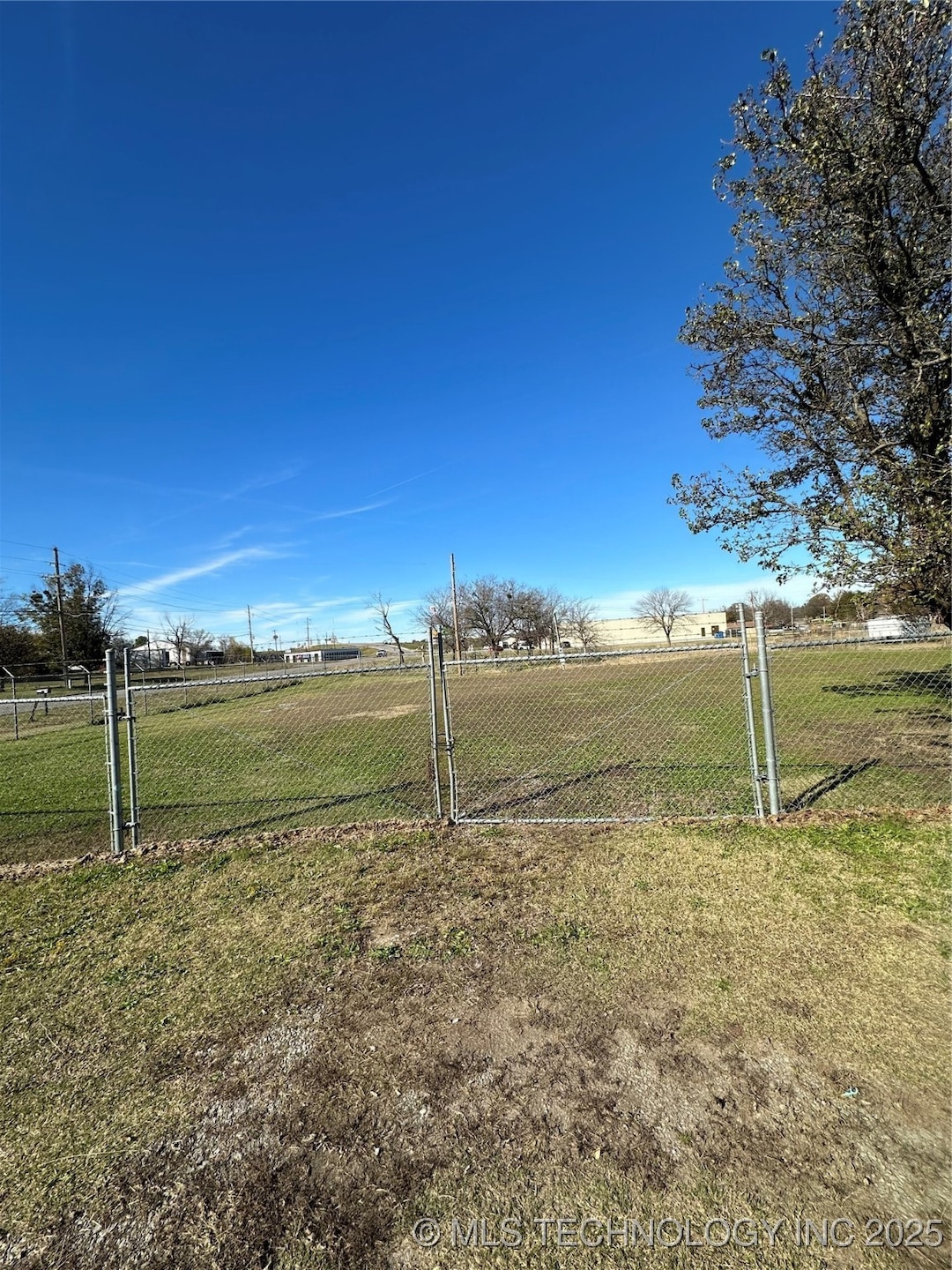 0 Electric unit 2548320, Krebs, OK 74554 - photo 1