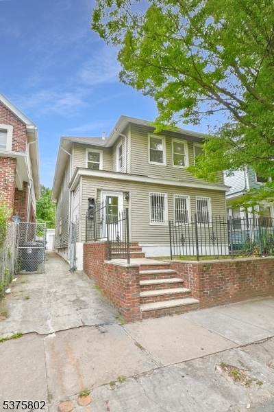 137 Osborne Terrace, Newark, NJ 07108 - photo 1
