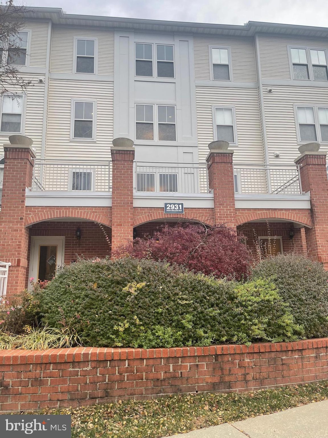 2931 Deer Hollow Way unit 205, Fairfax, VA 22031 - photo 1