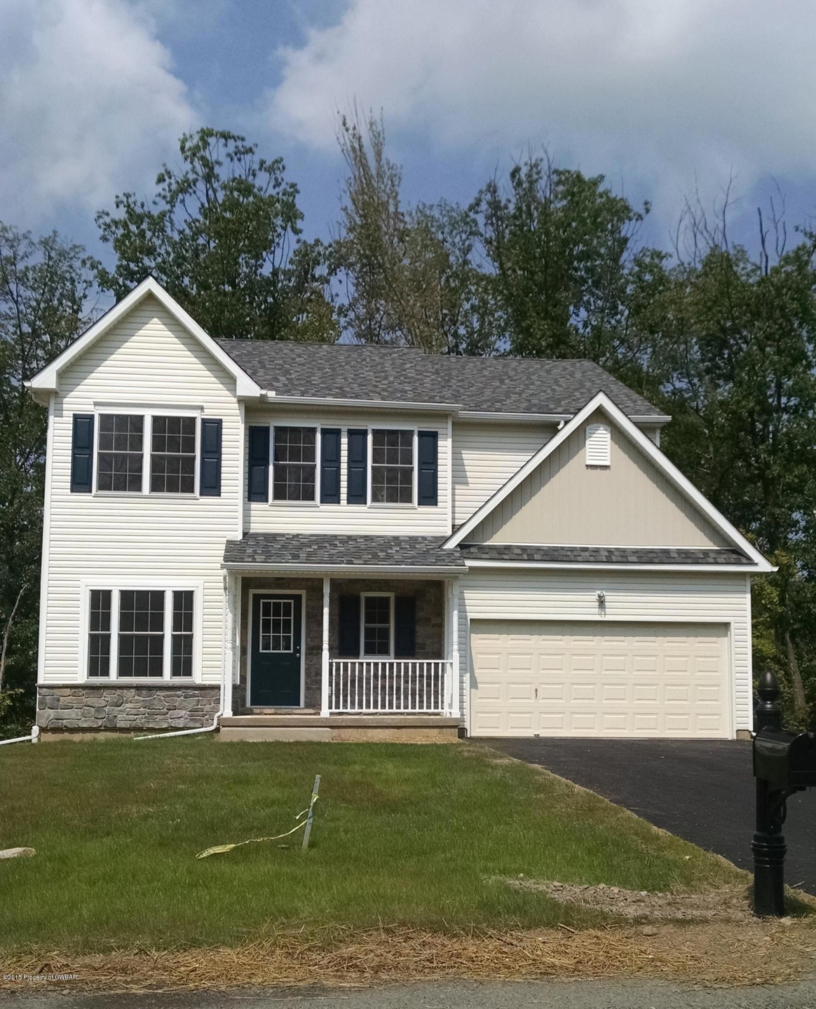 217 Legends Dr, Drums, PA 18222 - photo 1