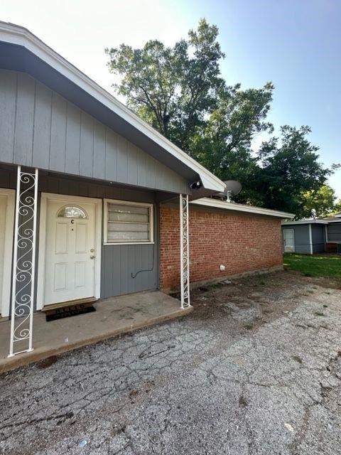 666 E North 16th St unit C, Abilene, TX 79601 - photo 1