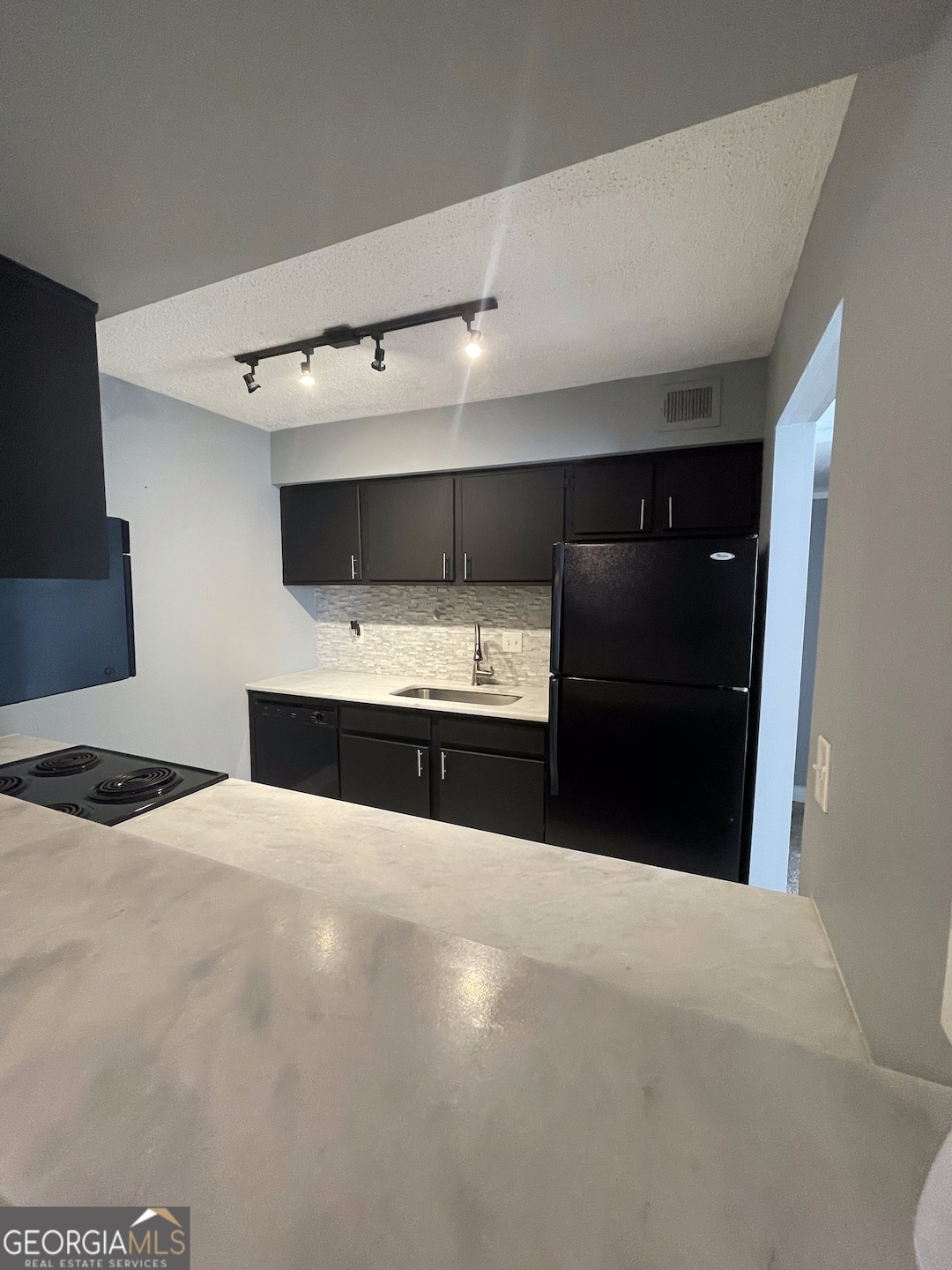 For Rent $1,235/month