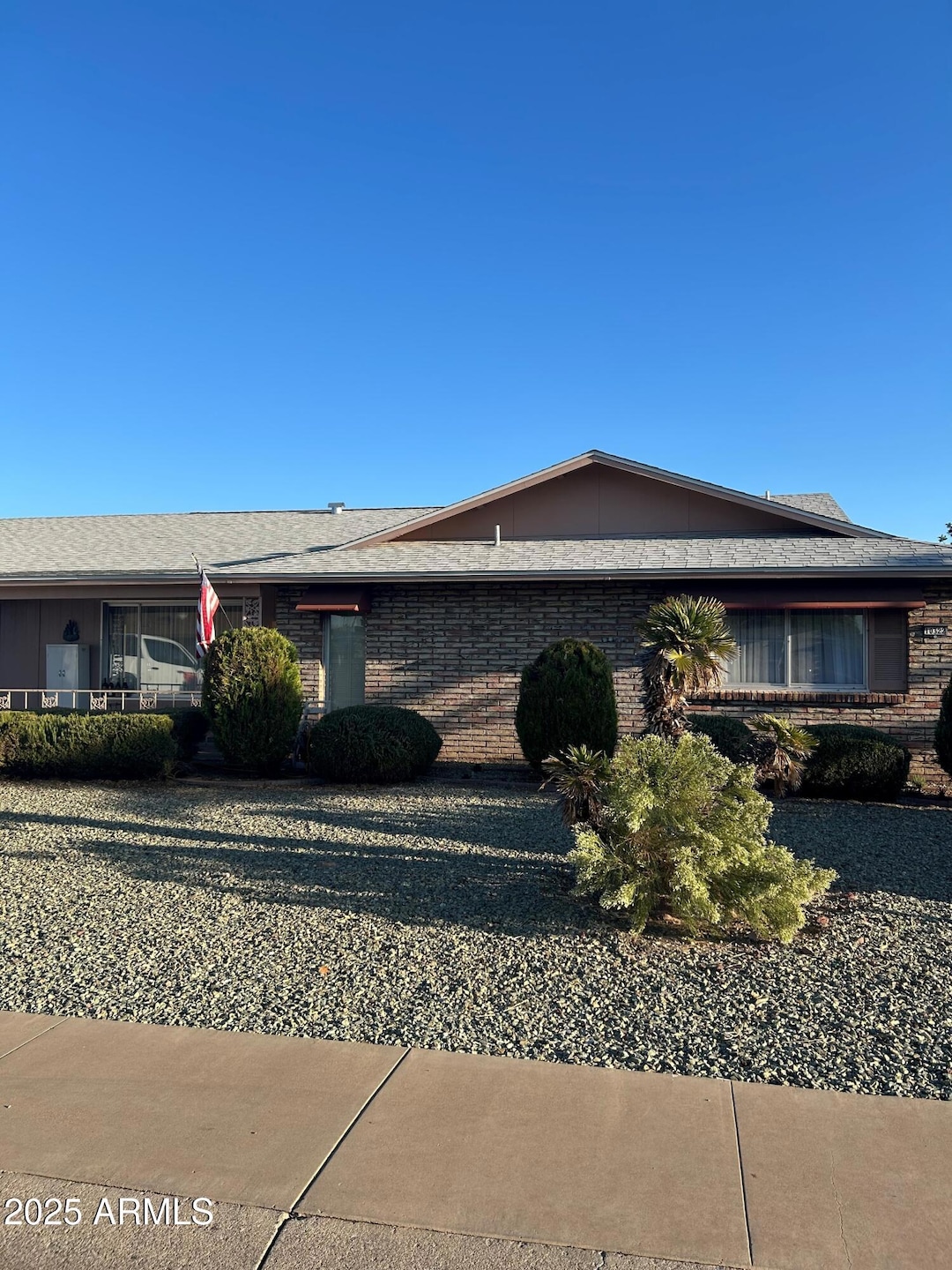 10322 W Signal Butte Cir, Sun City, AZ 85373 - photo 1