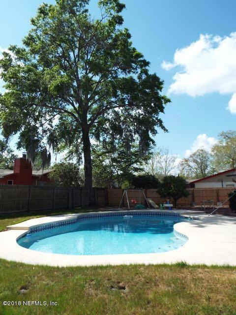 4658 Rhett Ct, Jacksonville, FL 32210 - photo 1