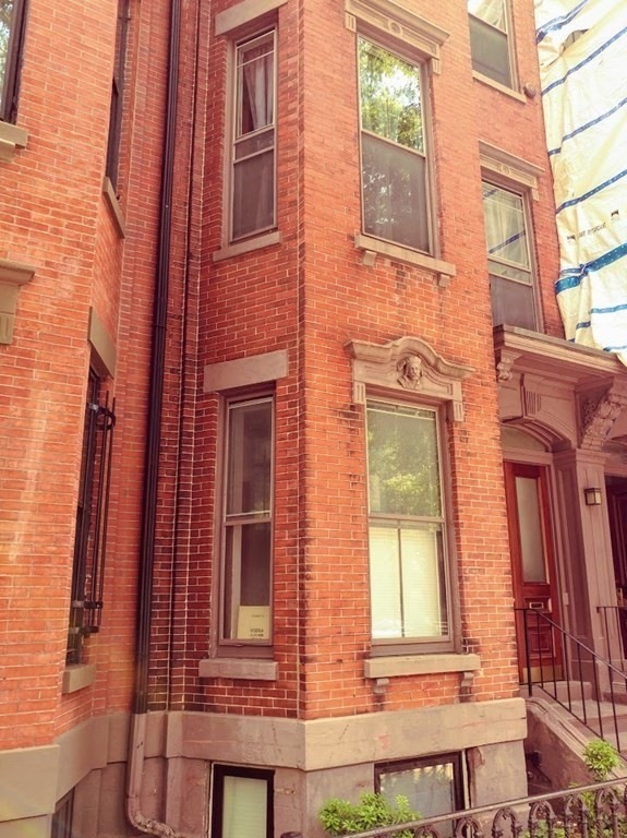 152 Warren Ave unit 2, Boston, MA 02116 - photo 1