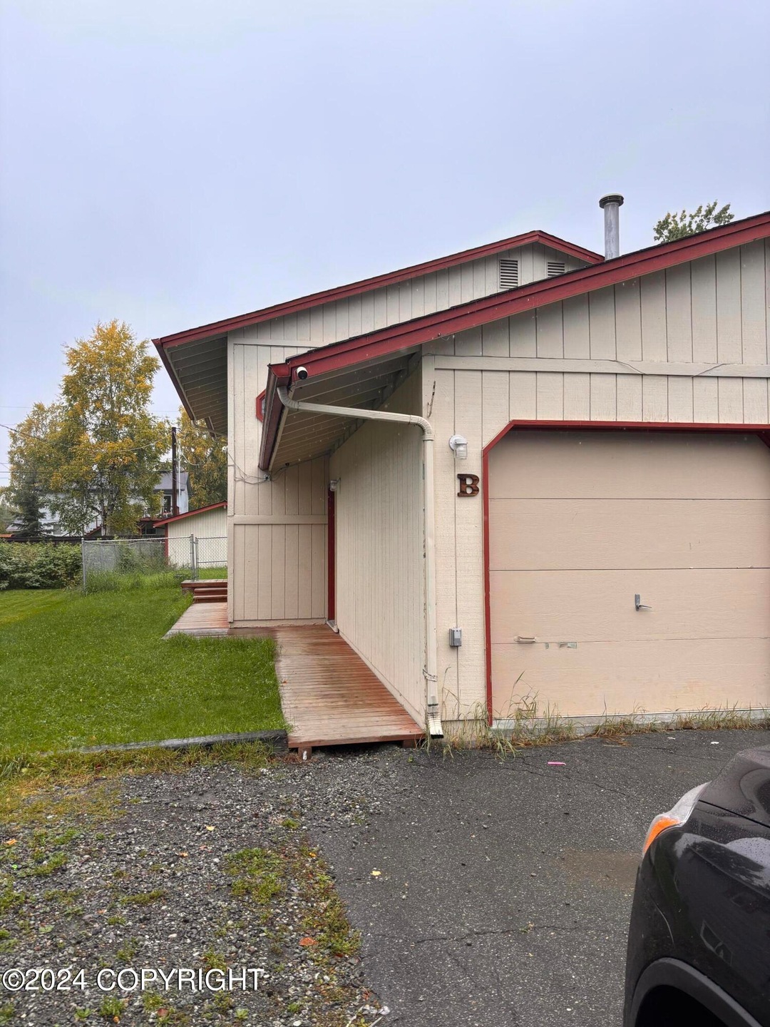 6721 E 12th Ave unit B, Anchorage, AK 99504 - photo 1