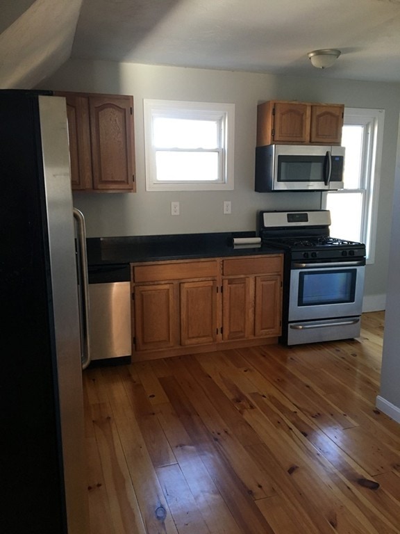 31 Grand St unit 3, Worcester, MA 01610 - photo 1