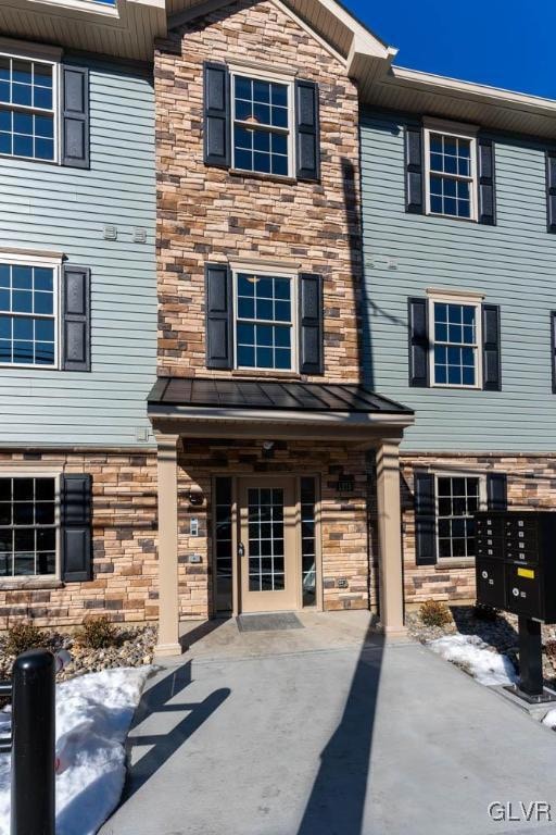 1275 E 4th St unit 302, Bethlehem, PA 18015 - photo 1