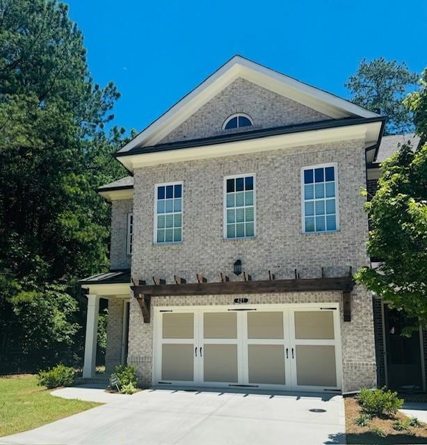 Welcome home to The Ellington at Ward's Crossing. 