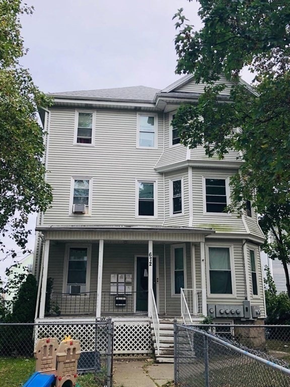 672 2nd St, Fall River, MA 02721 - photo 1