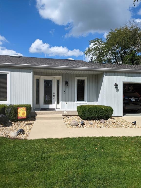 1050 Rocky Ford Rd, Columbus, IN 47203 - photo 1