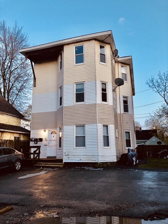 3 Hacker Ct, Worcester, MA 01603 - photo 1