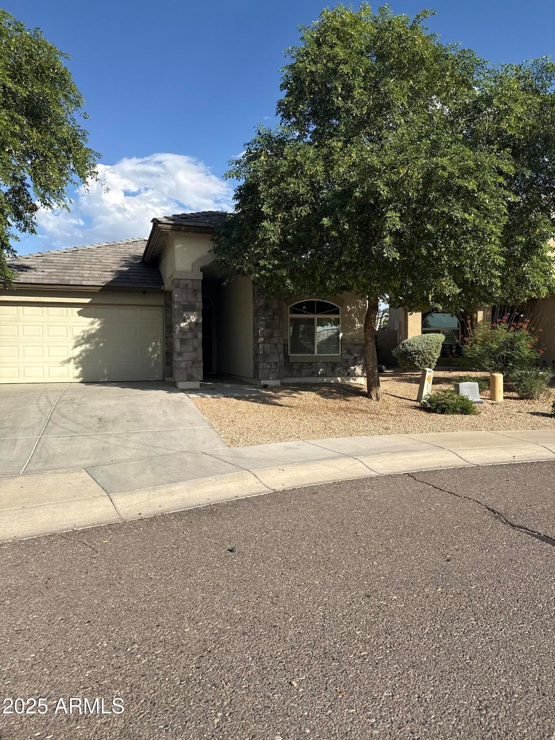 5623 S 27th Dr, Phoenix, AZ 85041 - photo 1