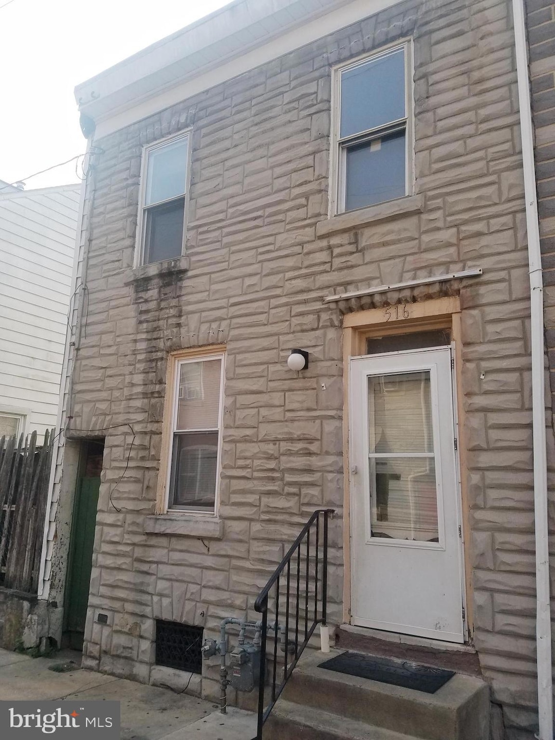 516 Minor St, Reading, PA 19602 - photo 1