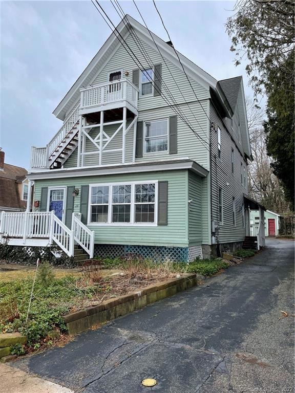 28 Stanton St unit 2, Pawcatuck, CT 06379 - photo 1