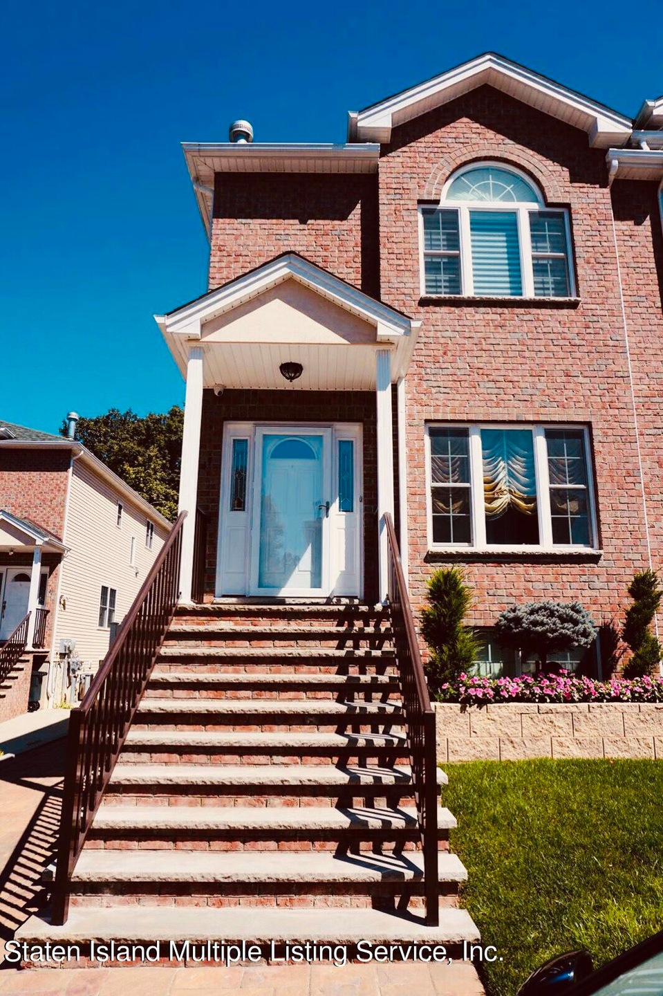 17 Malibu Ct unit Bsmt, Staten Island, NY 10309 - photo 1