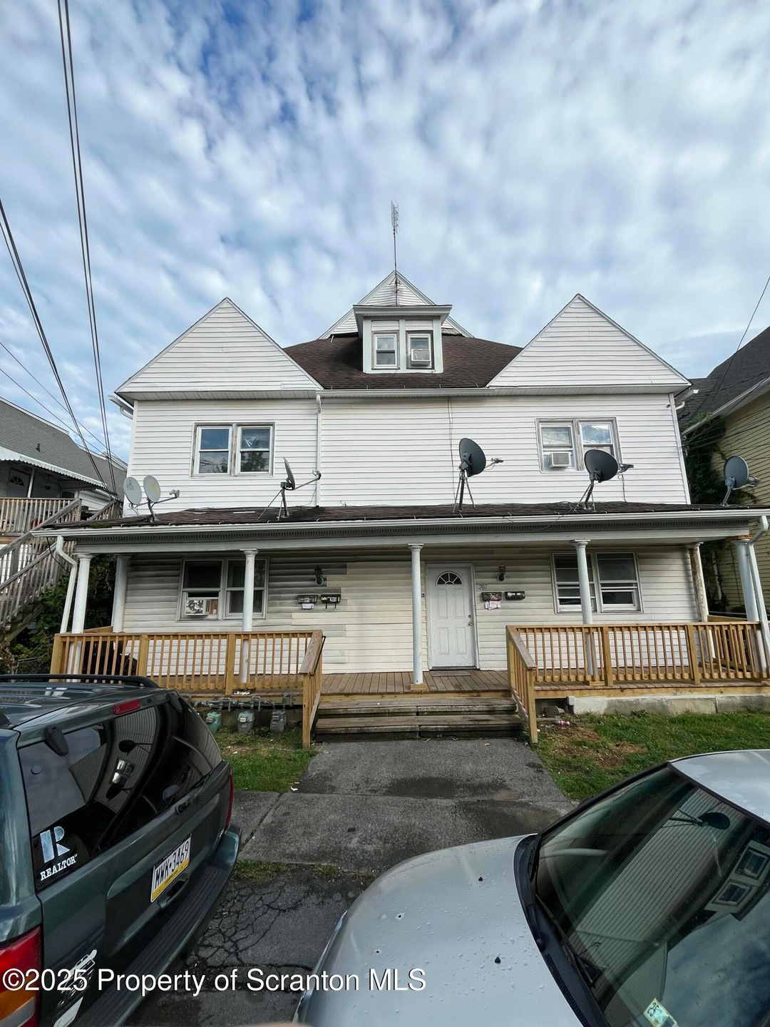 205 S Hyde Park Ave unit 1st floor, Scranton, PA 18504 - photo 1