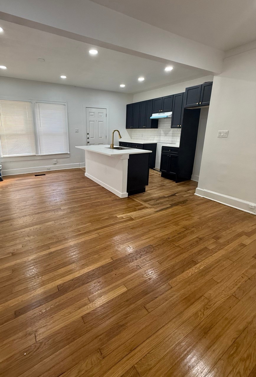 4610 Victor St unit 2, Dallas, TX 75246 - photo 1