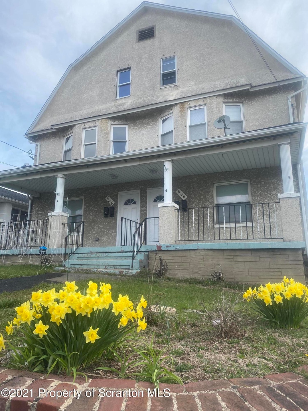 606 W Locust St unit 608, Scranton, PA 18504 - photo 1