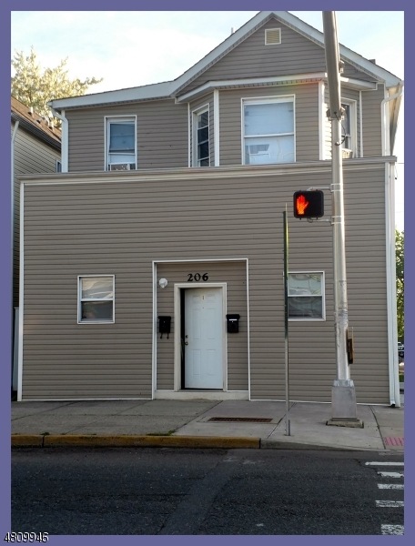 206 Sandford St, New Brunswick, NJ 08901 - photo 1