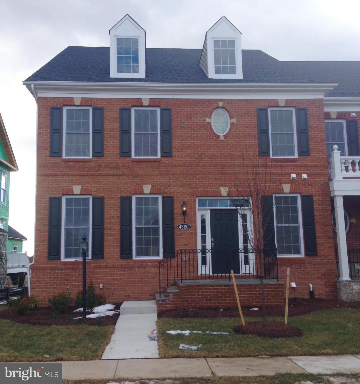 43151 Loudoun Reserve Dr, Ashburn, VA 20148 - photo 1