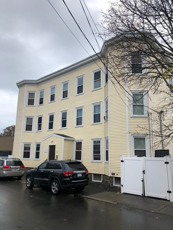 42 River St unit 2, Lynn, MA 01905 - photo 1