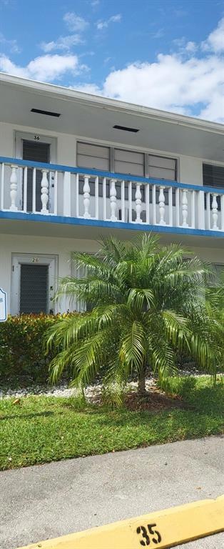 26 Windsor B, West Palm Beach, FL 33417 - photo 1