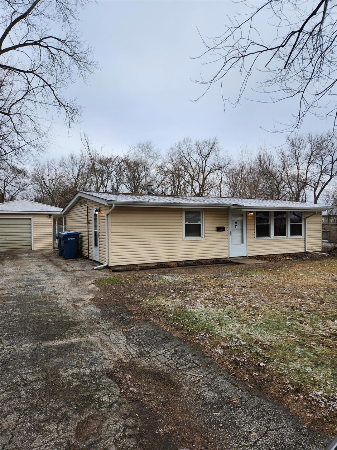 1513 Sunnybrook Ave, Dyer, IN 46311 - photo 1