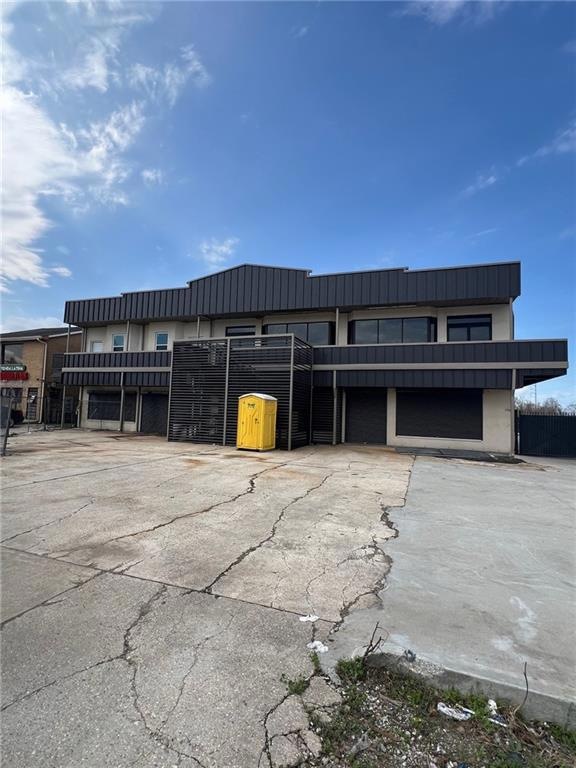 4664 Alcee Fortier Blvd unit 201, New Orleans, LA 70129 - photo 1